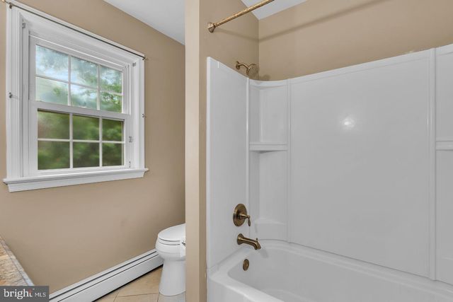 402 WASHINGTON CROSSING PENNINGTON RD, Titusville, NJ 08560
