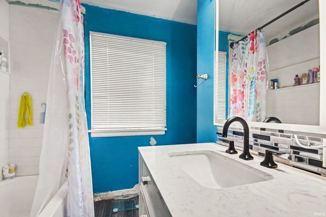 2106 Berkley Place, South Bend, IN 46616