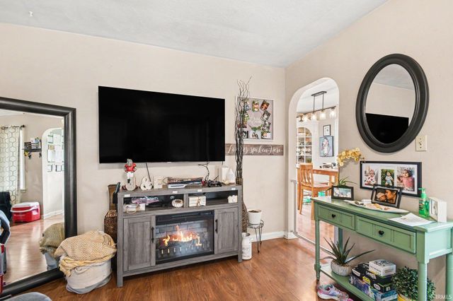 2106 Berkley Place, South Bend, IN 46616