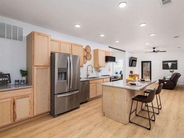 17412 W First ST, Leander, TX 78641