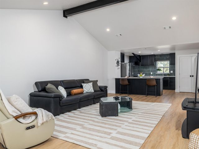 17412 W First ST, Leander, TX 78641