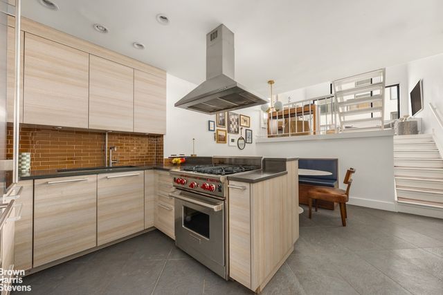 77 Bleecker St Apt 822, New York City, NY 10012