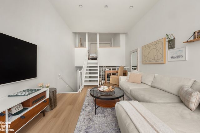 77 Bleecker St Apt 822, New York City, NY 10012