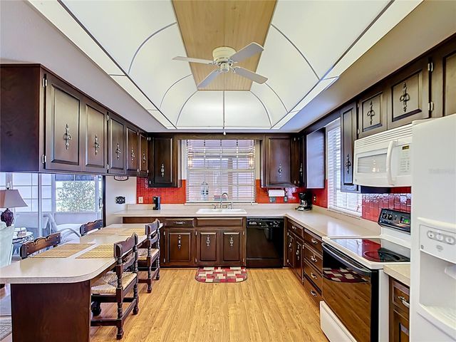 33620 PICCIOLA DRIVE, Fruitland Park, FL 34731