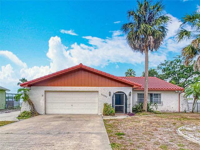 33620 PICCIOLA DRIVE, Fruitland Park, FL 34731