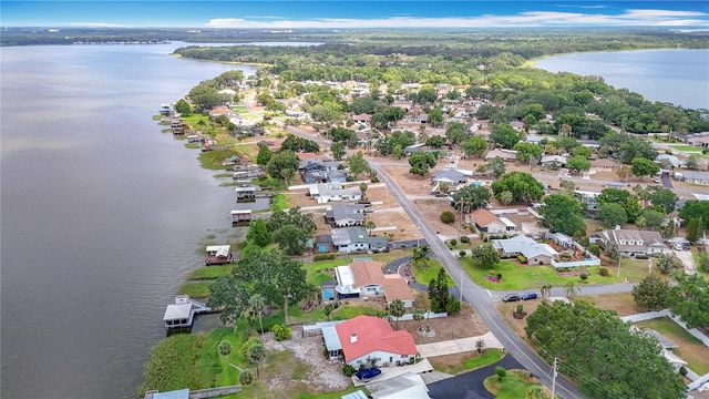 33620 PICCIOLA DRIVE, Fruitland Park, FL 34731