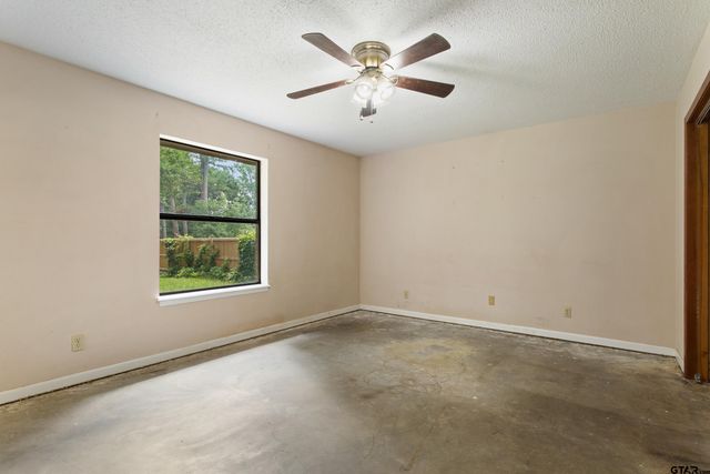 16839 Timberidge Dr, Tyler, TX 75703
