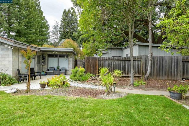 120 Richard Ln, Walnut Creek, CA 94595