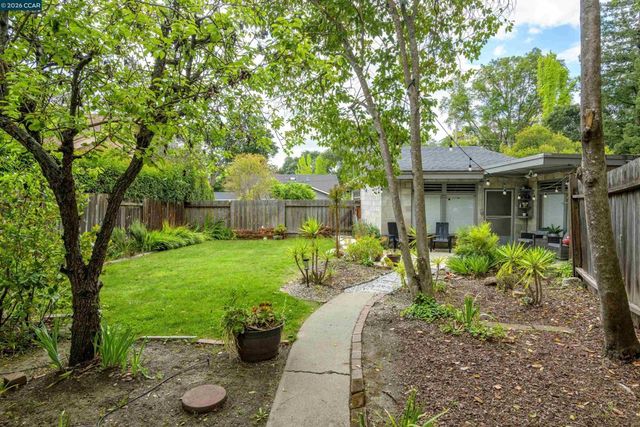 120 Richard Ln, Walnut Creek, CA 94595