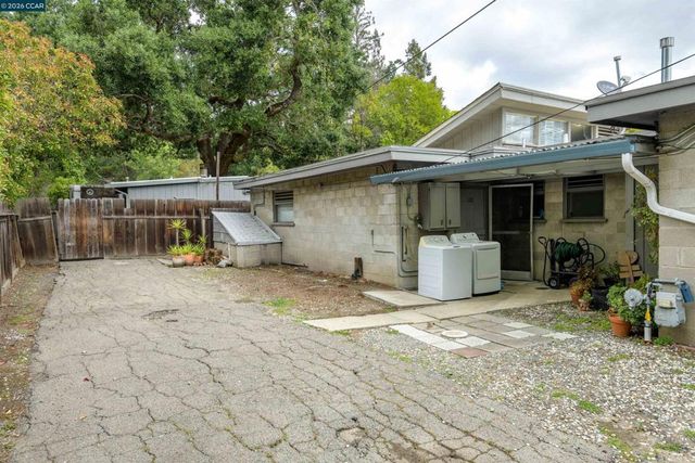 120 Richard Ln, Walnut Creek, CA 94595