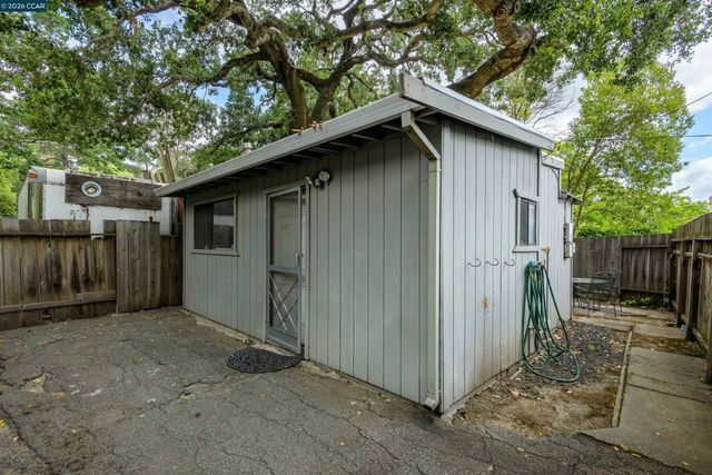 120 Richard Ln, Walnut Creek, CA 94595