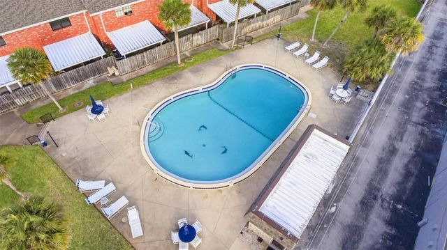 2250 S PALMETTO AVENUE J-5, South Daytona, FL 32119
