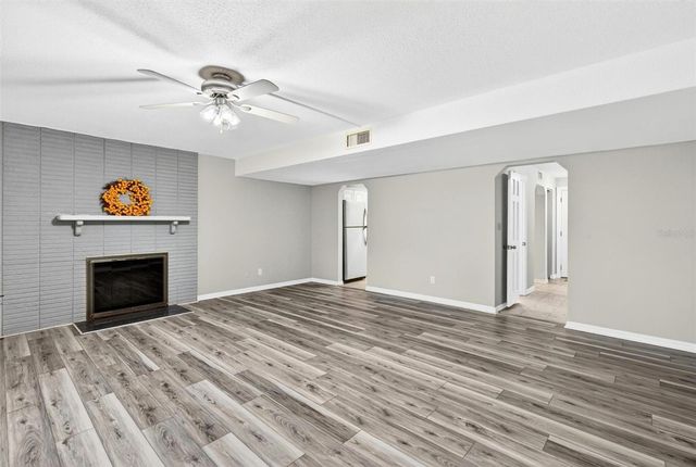 2250 S PALMETTO AVENUE J-5, South Daytona, FL 32119