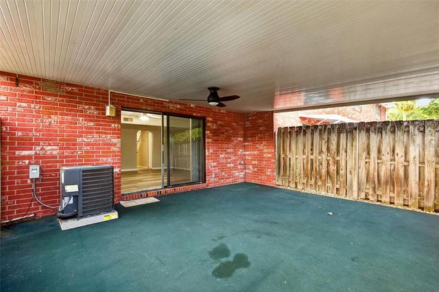 2250 S PALMETTO AVENUE J-5, South Daytona, FL 32119