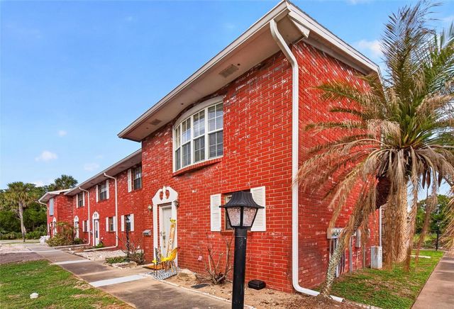 2250 S PALMETTO AVENUE J-5, South Daytona, FL 32119
