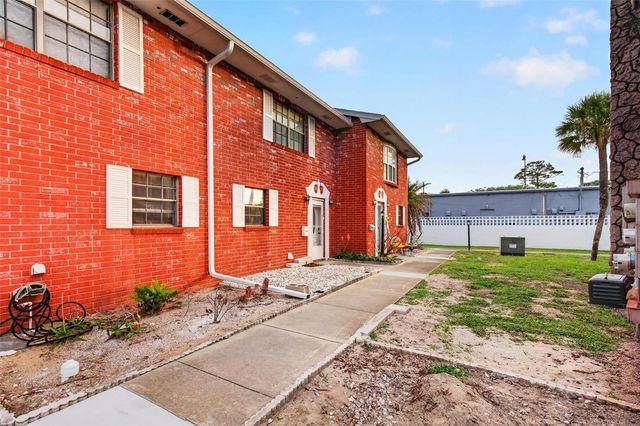 2250 S PALMETTO AVENUE J-5, South Daytona, FL 32119