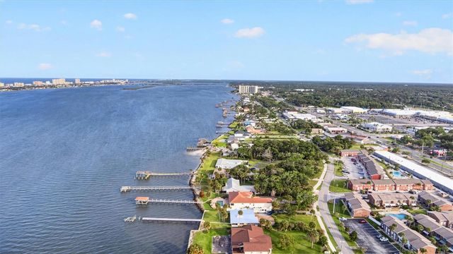 2250 S PALMETTO AVENUE J-5, South Daytona, FL 32119
