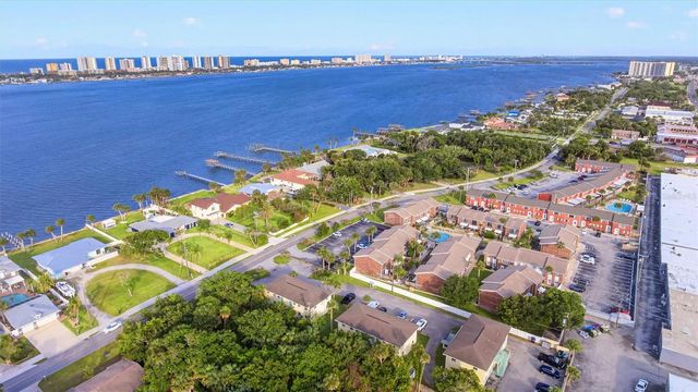 2250 S PALMETTO AVENUE J-5, South Daytona, FL 32119