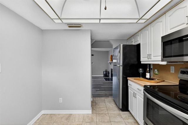 2250 S PALMETTO AVENUE J-5, South Daytona, FL 32119