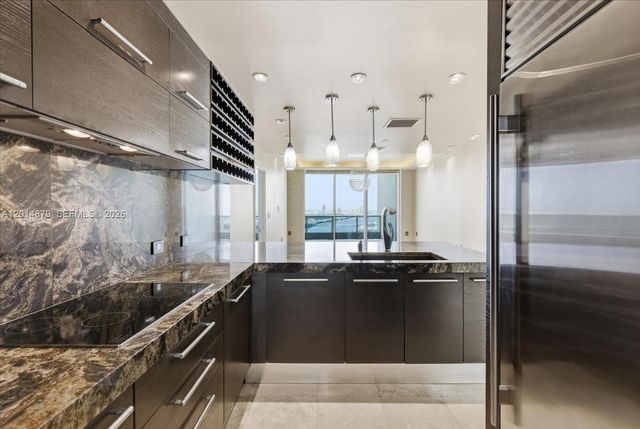 900 Biscayne Blvd 3709, Miami, FL 33132