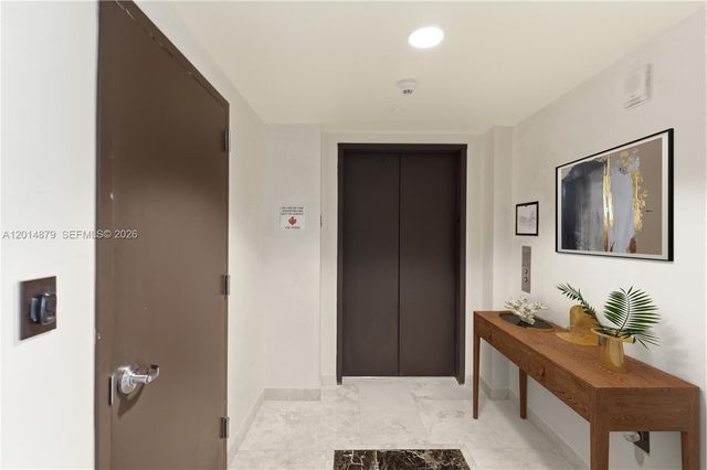900 Biscayne Blvd 3709, Miami, FL 33132