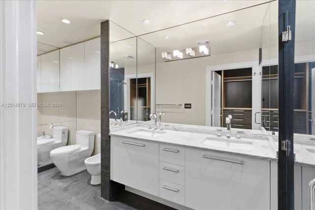 900 Biscayne Blvd 3709, Miami, FL 33132