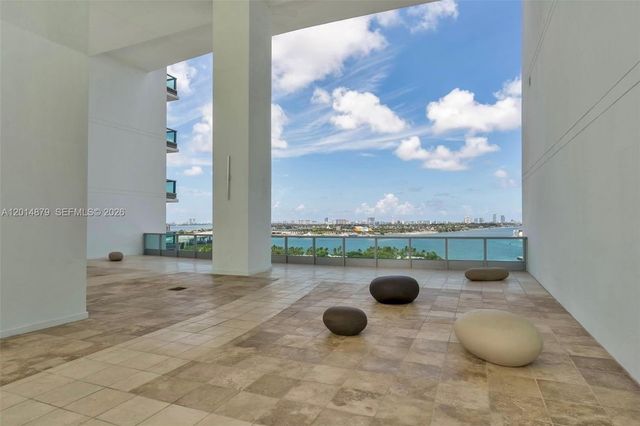 900 Biscayne Blvd 3709, Miami, FL 33132