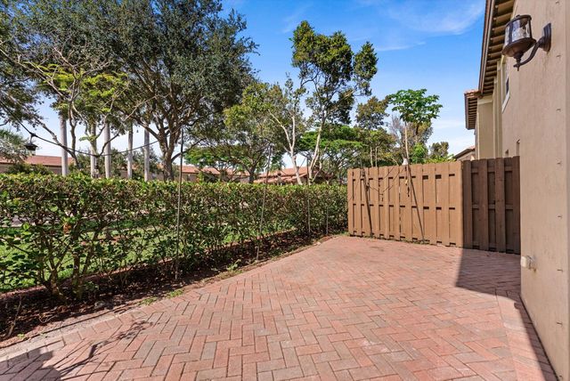 6884 JULIA GARDENS Drive, Coconut Creek, FL 33073