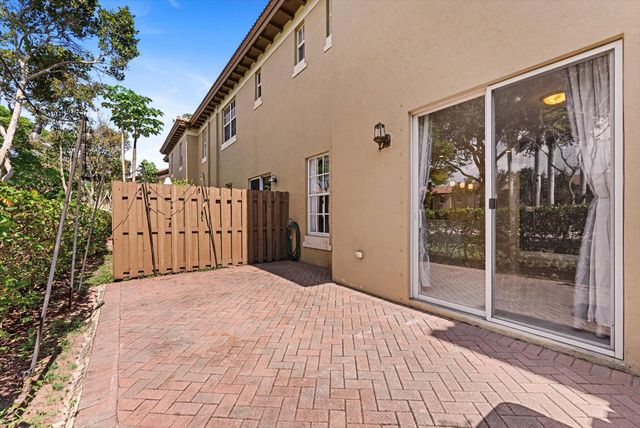 6884 JULIA GARDENS Drive, Coconut Creek, FL 33073