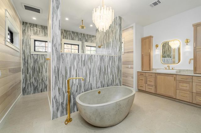 000 Old Red Ranch RD, Dripping Springs, TX 78620