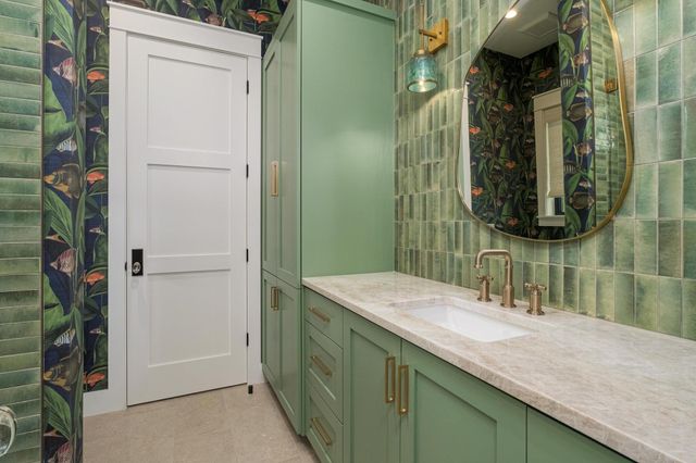 000 Old Red Ranch RD, Dripping Springs, TX 78620