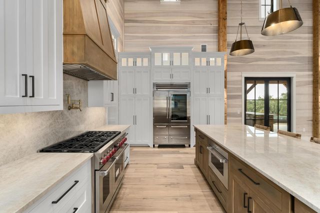 000 Old Red Ranch RD, Dripping Springs, TX 78620