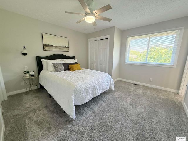 2220 SW 17 Street, Lincoln, NE 68522