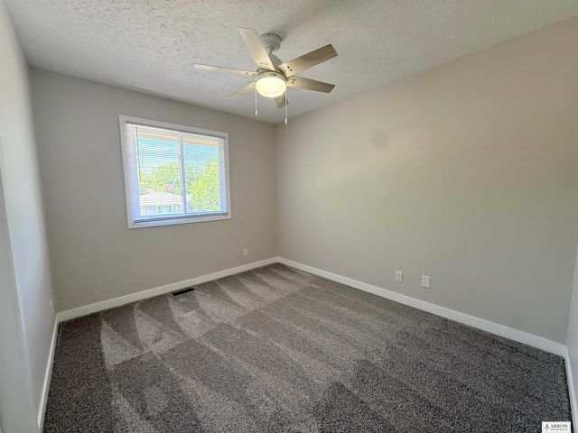 2220 SW 17 Street, Lincoln, NE 68522