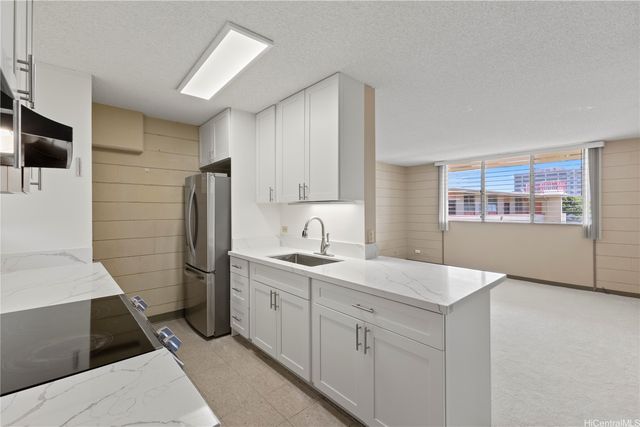 633 Nalanui Street 409, Honolulu, HI 96817