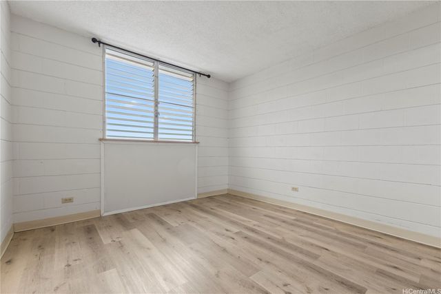 633 Nalanui Street 409, Honolulu, HI 96817