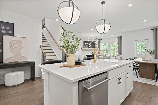 6092 Marigold Way, Atlanta, GA 30349