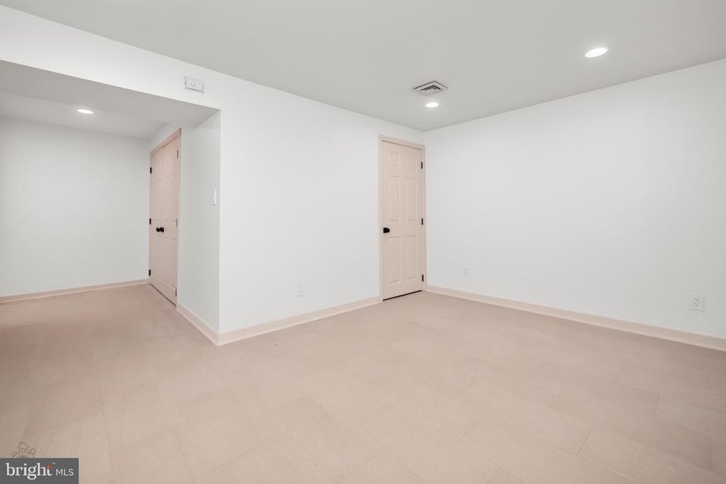 108 W BROAD ST, Bethlehem, PA 18018
