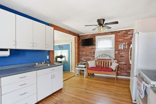 13 Clapp Rd, Hanover, MA 02339