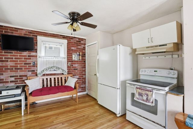 13 Clapp Rd, Hanover, MA 02339