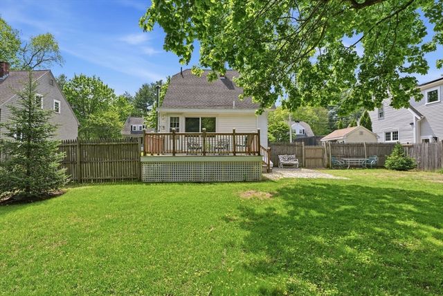 13 Clapp Rd, Hanover, MA 02339