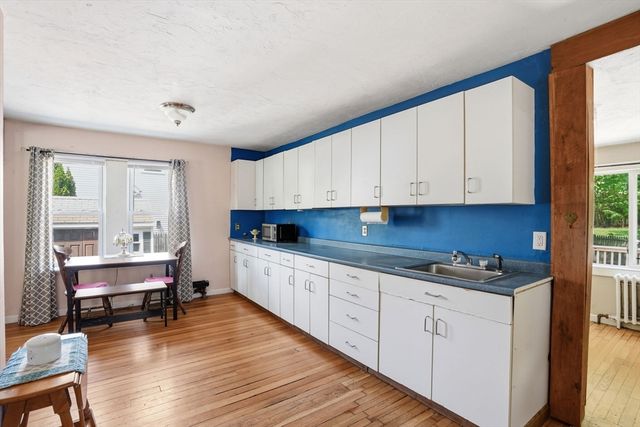 13 Clapp Rd, Hanover, MA 02339