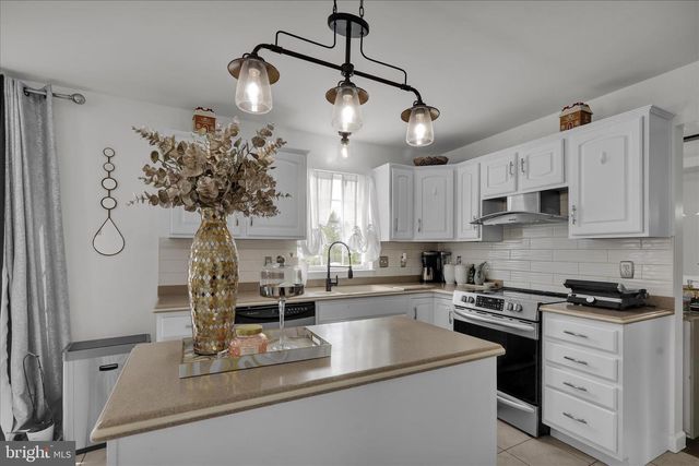 356 LUISA CT, Shoemakersville, PA 19555
