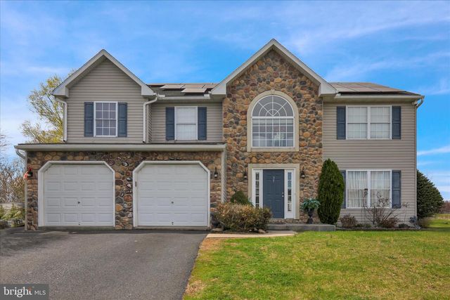 356 LUISA CT, Shoemakersville, PA 19555
