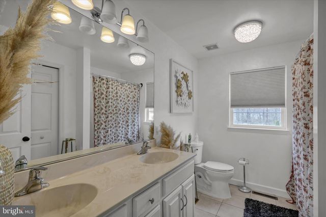 356 LUISA CT, Shoemakersville, PA 19555
