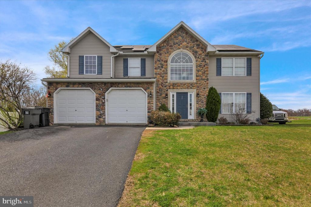 356 LUISA CT, Shoemakersville, PA 19555