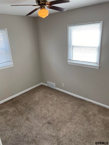 2210 Power Drive, Bellevue, NE 68005