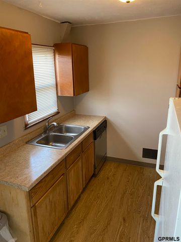 2210 Power Drive, Bellevue, NE 68005