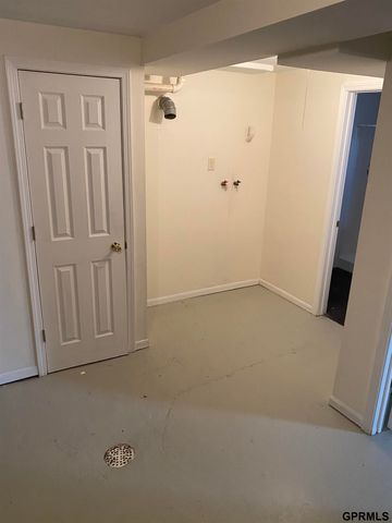 2210 Power Drive, Bellevue, NE 68005