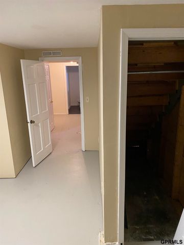 2210 Power Drive, Bellevue, NE 68005